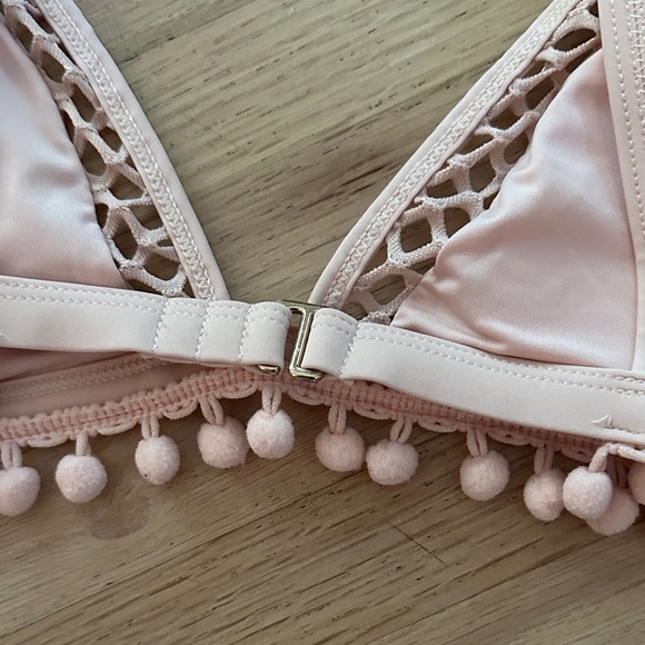 Forever 21 Pink Rose Bikini Top with pom poms  Size L - Picture 5 of 6